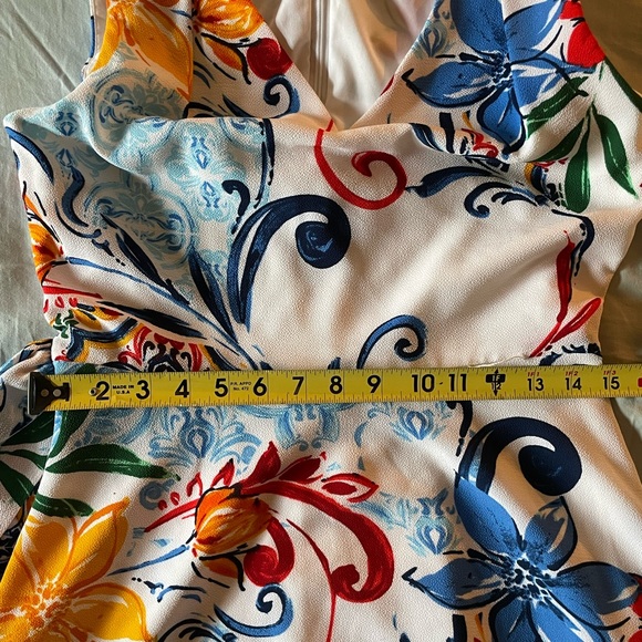 Tahari ASL White Bold Floral Midi Dress - Size 4 - Picture 5 of 6
